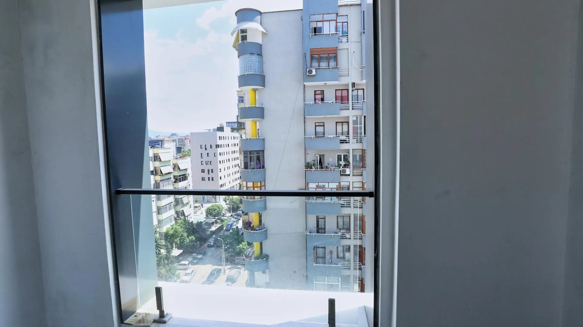 Luxury Apartment Square 21Tirana