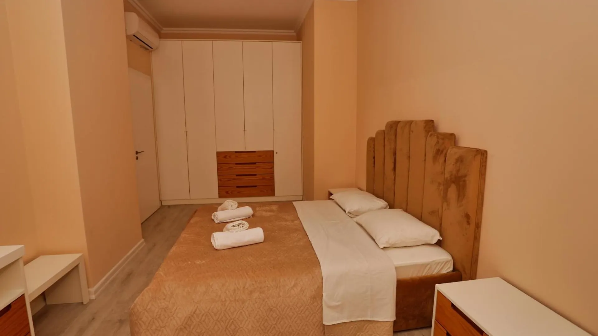 Luxury Apartment Square 21Tirana 0*, Tirana Albánie