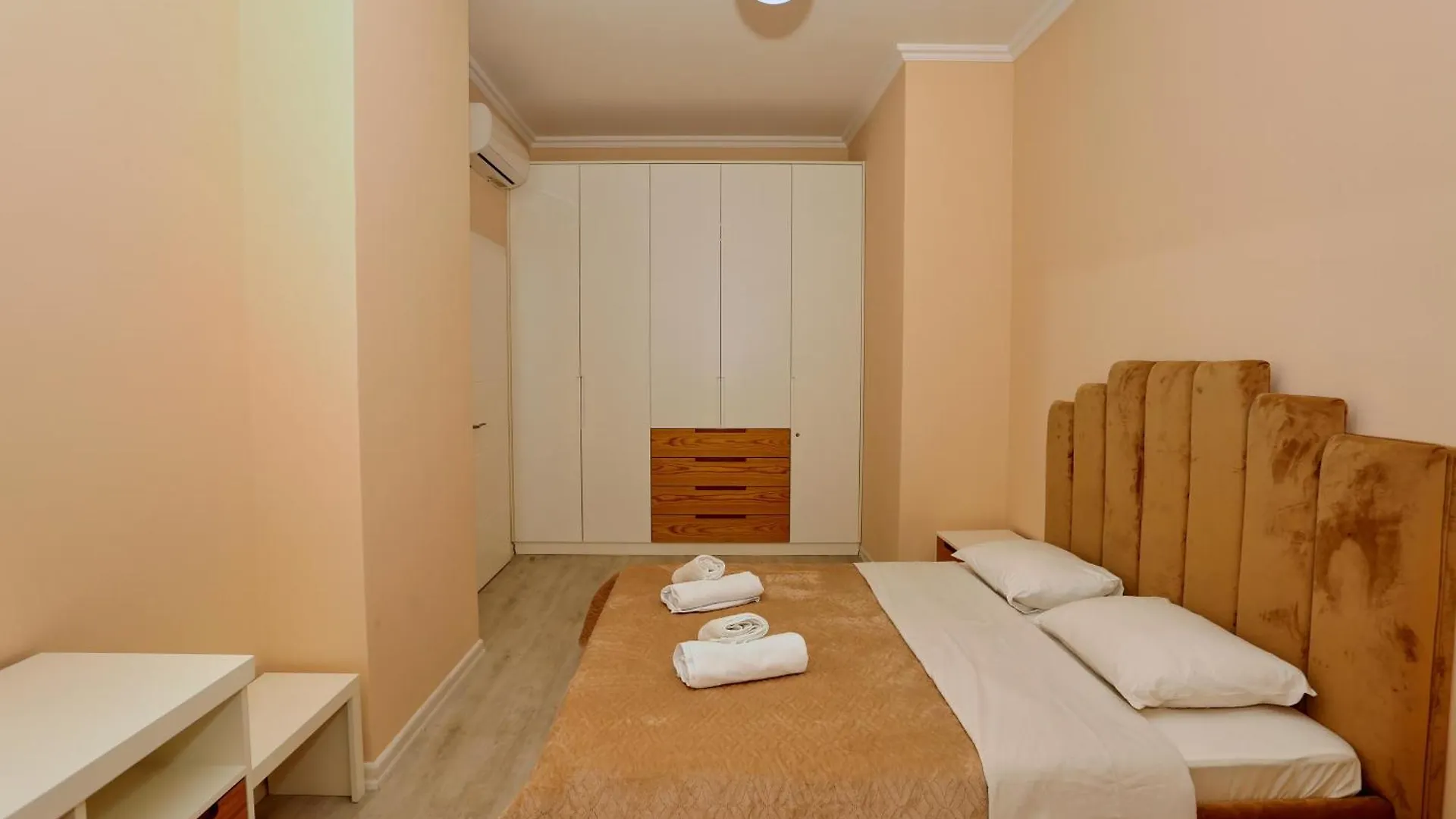 Luxury Apartment Square 21Tirana