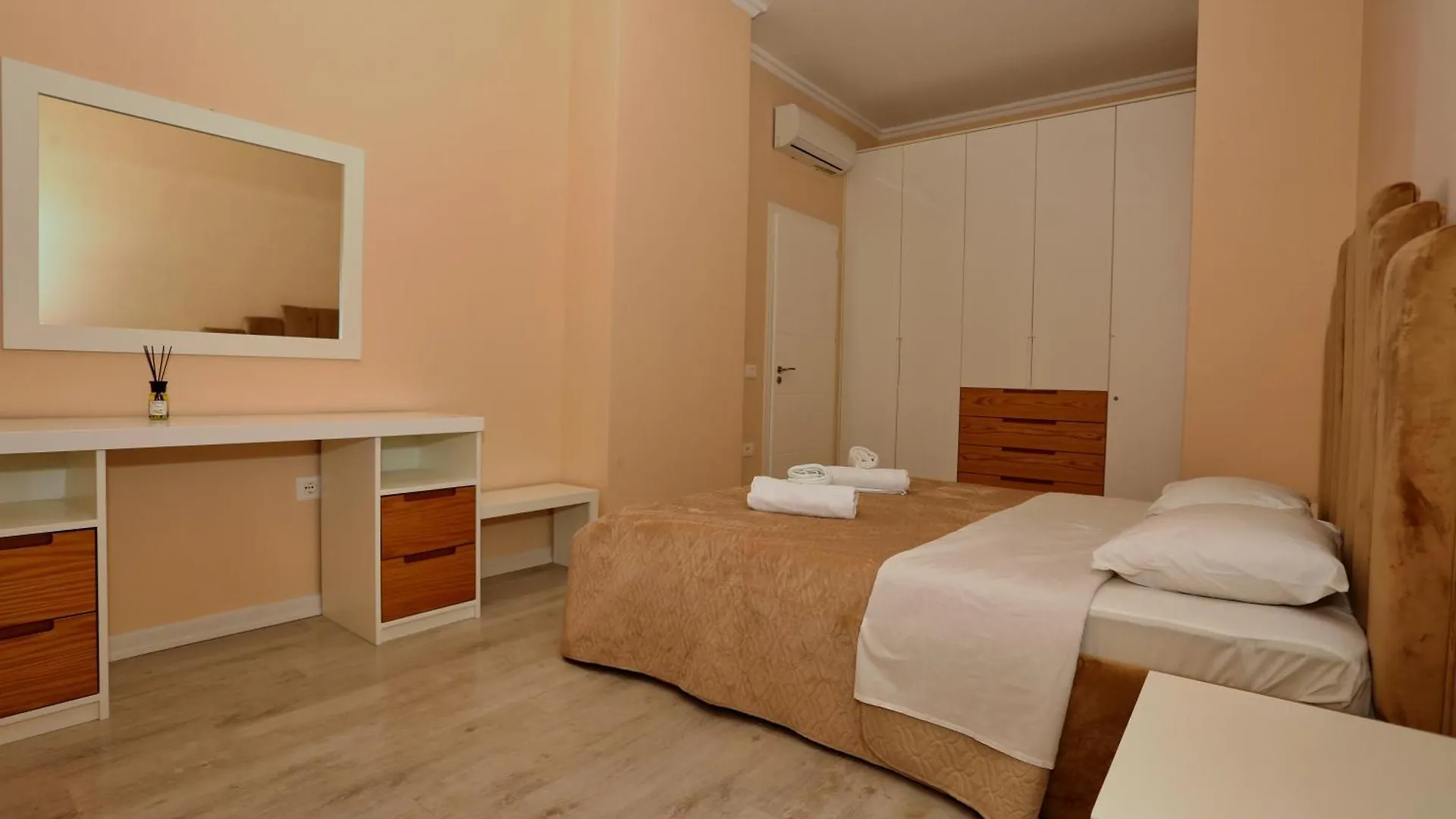 Luxury Apartment Square 21Tirana