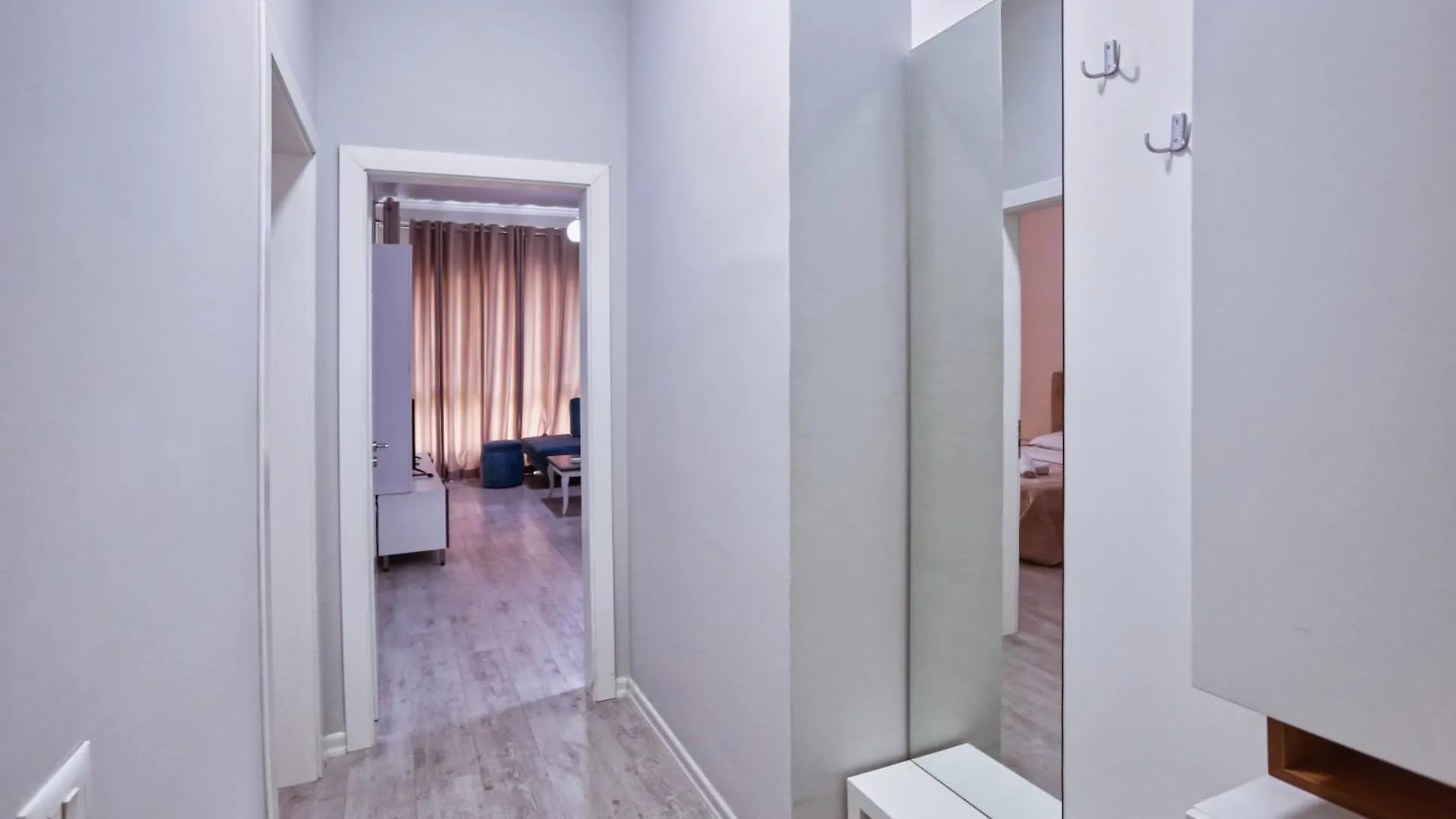 Luxury Apartment Square 21Tirana