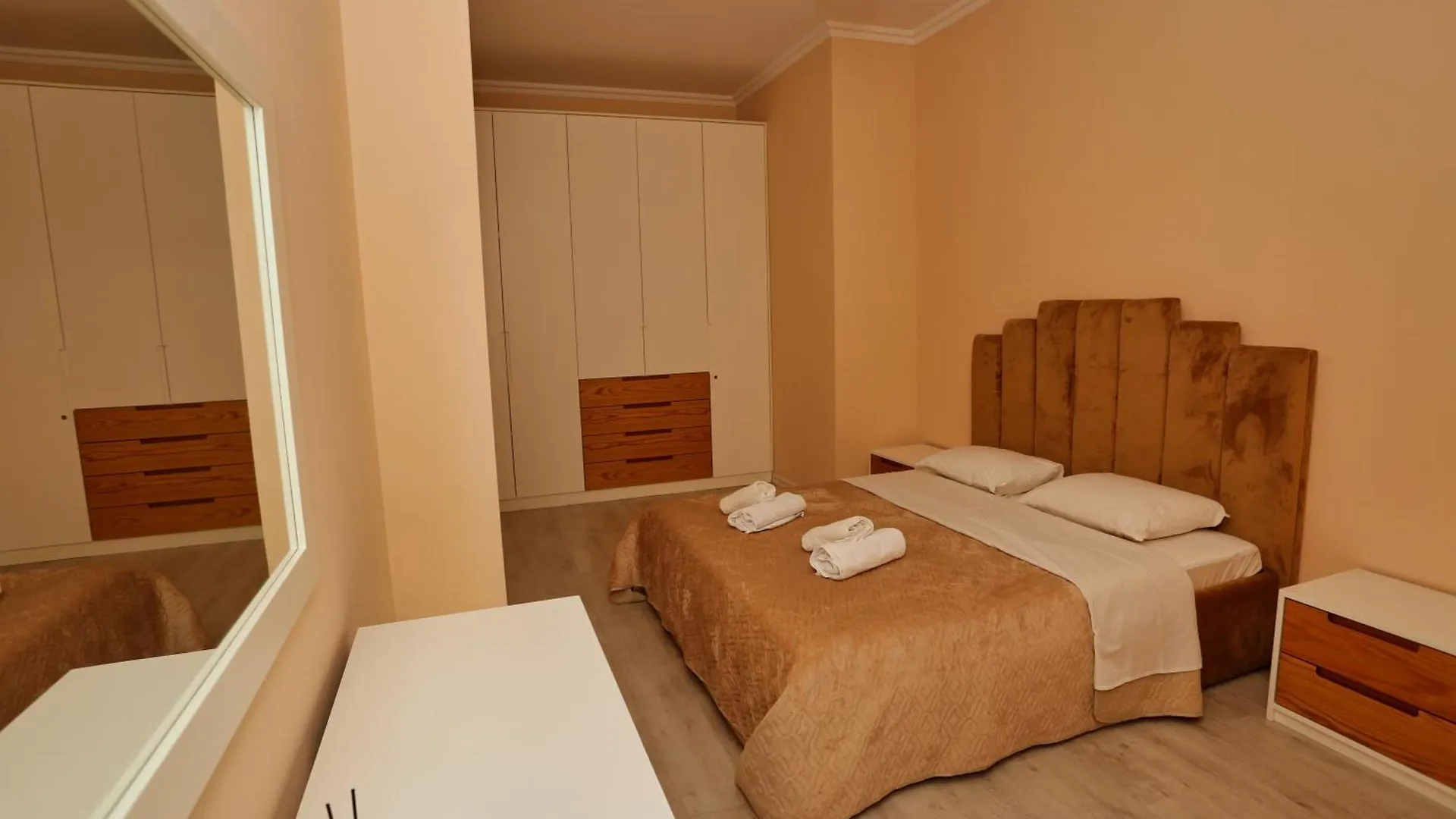 Luxury Apartment Square 21Tirana 0*, Tirana Albánie